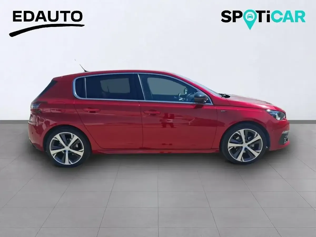 Usado Peugeot 308 GT 130 CV (95 kW) 2021 Rojo Berlina