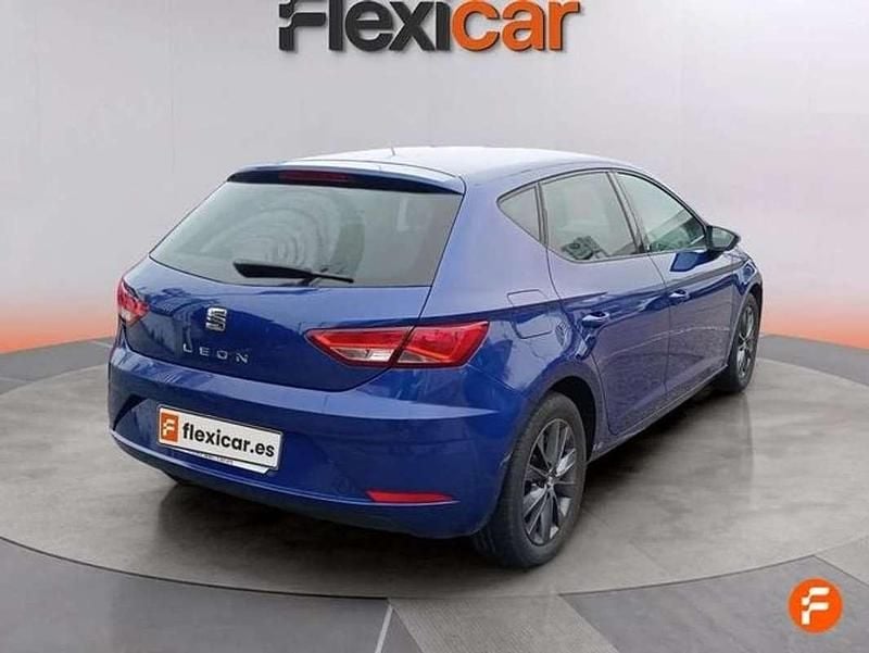 Usado Seat Leon ST Style 131 CV (96 kW) 2020 Azul Familiar