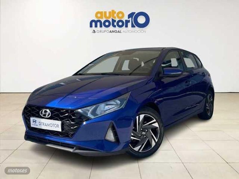 Intense blue Usado 2021 Hyundai i20 Berlina | 13.900 € (Precio justo) - Imagen 1/4