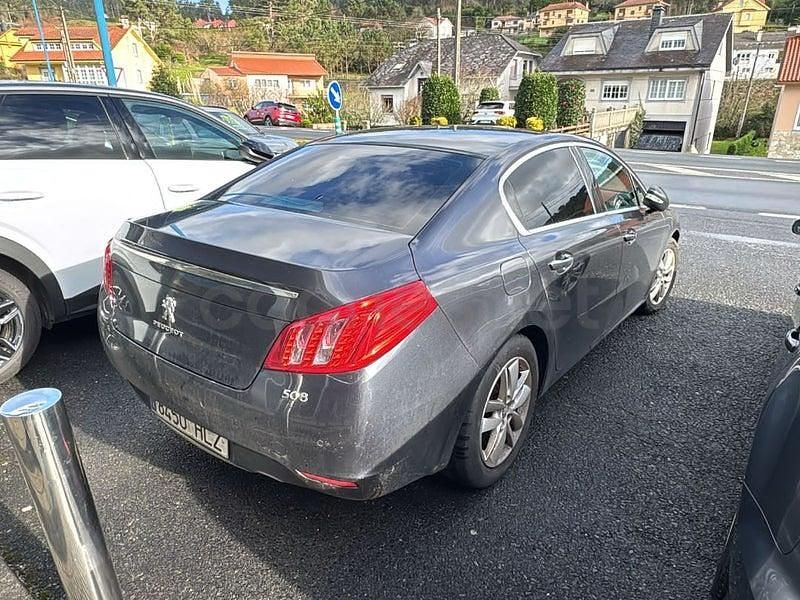 Usado Peugeot 508 Active 112 CV (82 kW) 2012 Negro Berlina