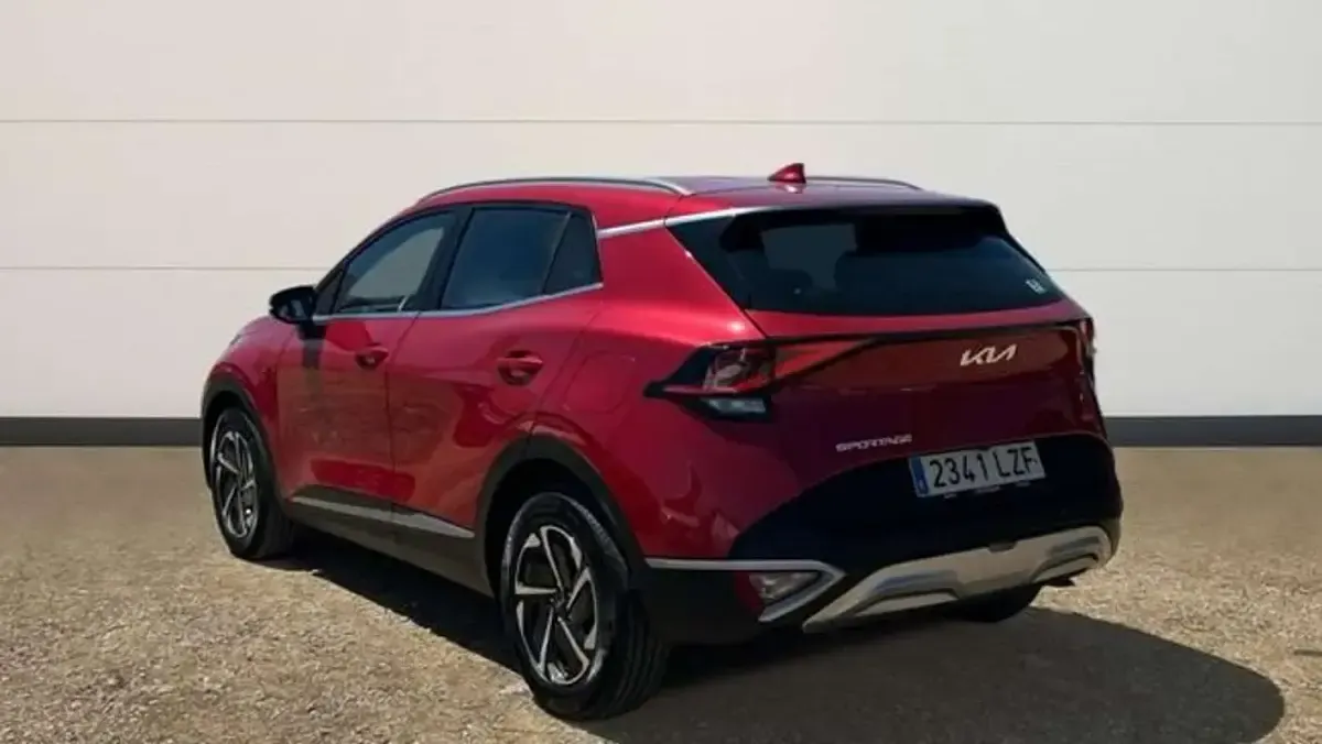 Usado Kia Sportage 230 CV (169 kW) 2022 Rojo SUV