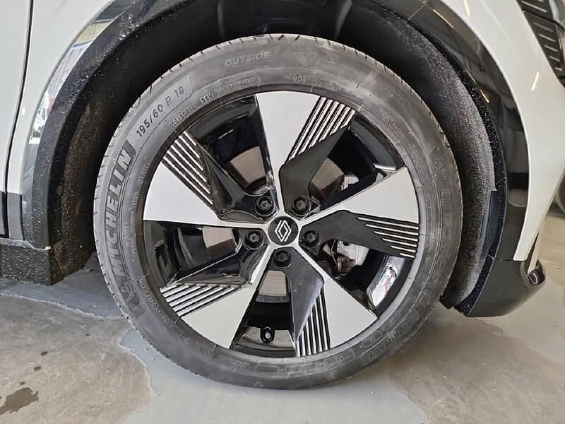 Usado Renault Mégane Equilibre 95 kW (130 CV) 2022 Blanco Berlina