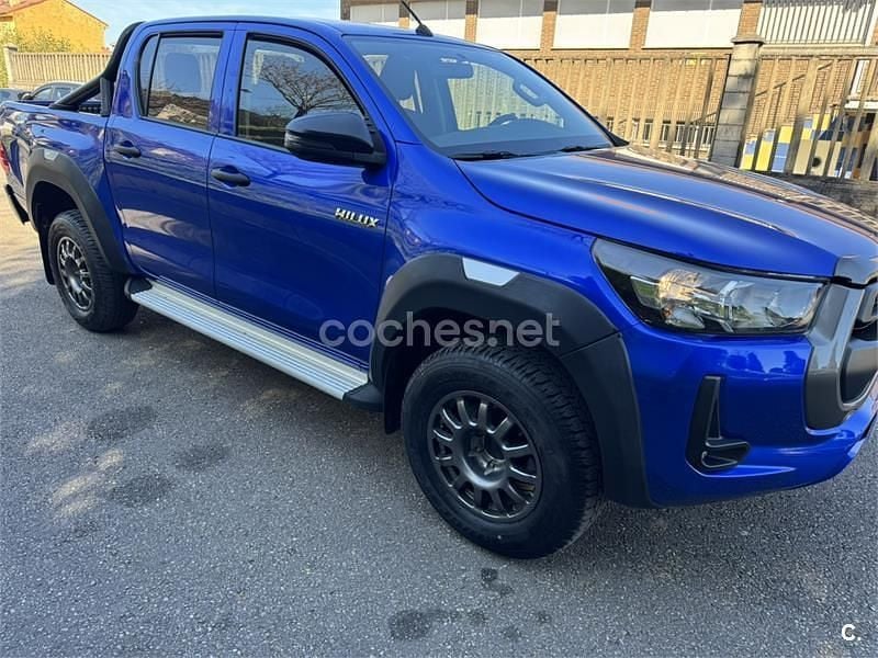 Usado Toyota HiLux 150 CV (110 kW) 2022 Azul Pickup/Camioneta