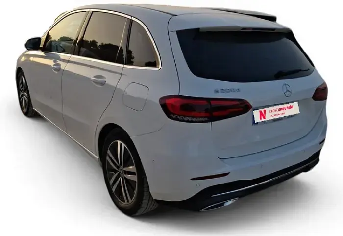 Usado Mercedes B200 150 CV (110 kW) 2022 Blanco Utilitario