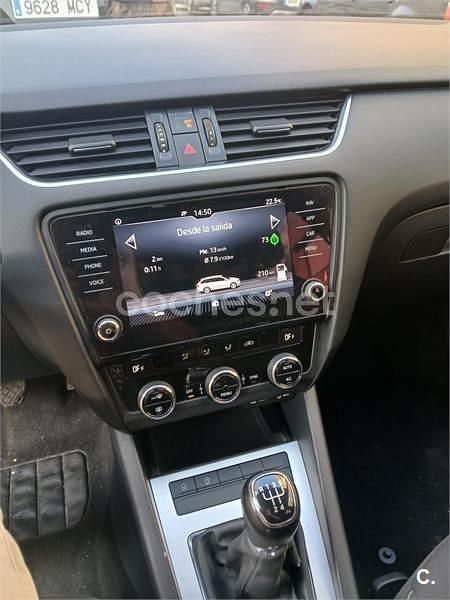 Azul Usado 2017 Skoda Octavia Ambition Familiar | 11.400 € (Precio justo) - Imagen 1/4