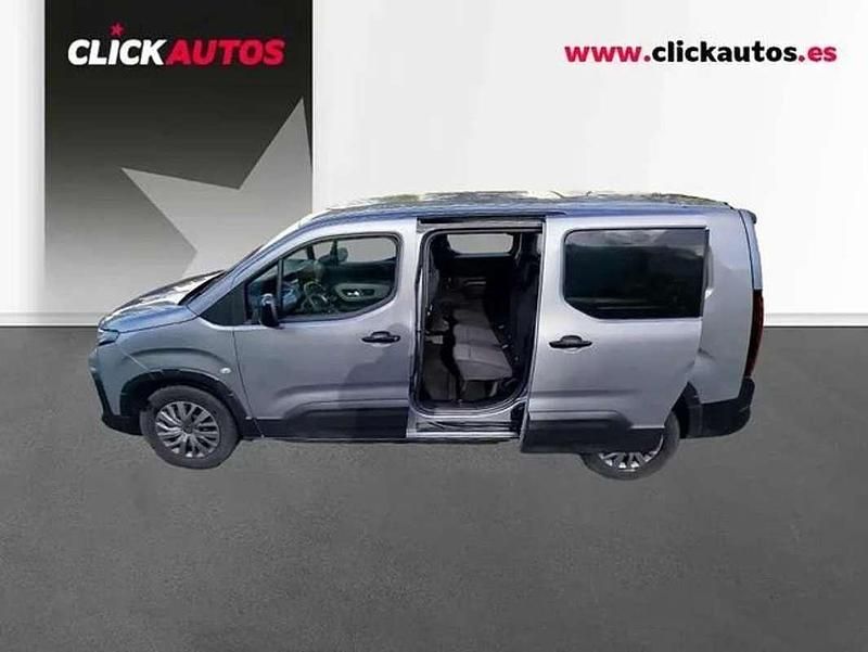 Usado Peugeot Rifter Allure 101 CV (74 kW) 2025 Gris Monovolumen