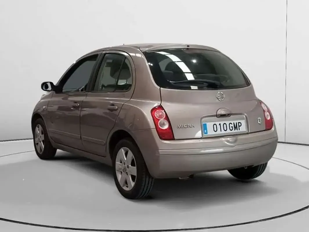 Usado Nissan Micra 88 CV (64 kW) 2009 Beige Utilitario