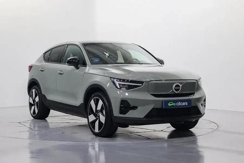 Begagnad Volvo EC40 Plus 300 kW (408 HK) 2024 Grön SUV