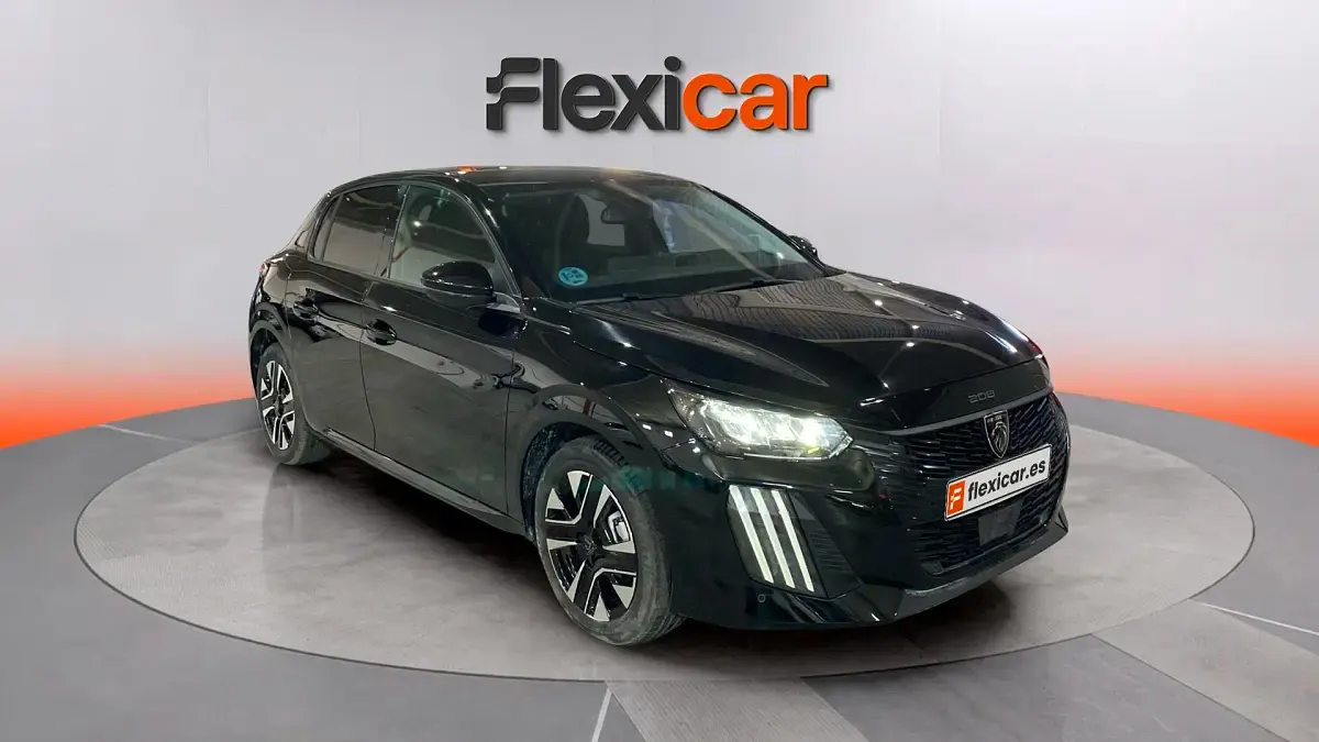 Usado Peugeot 208 Allure 101 CV (74 kW) 2025 Utilitario