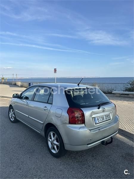 Beige Usado 2006 Toyota Corolla Terra Berlina | 3300 € (Precio justo) - Imagen 1/4