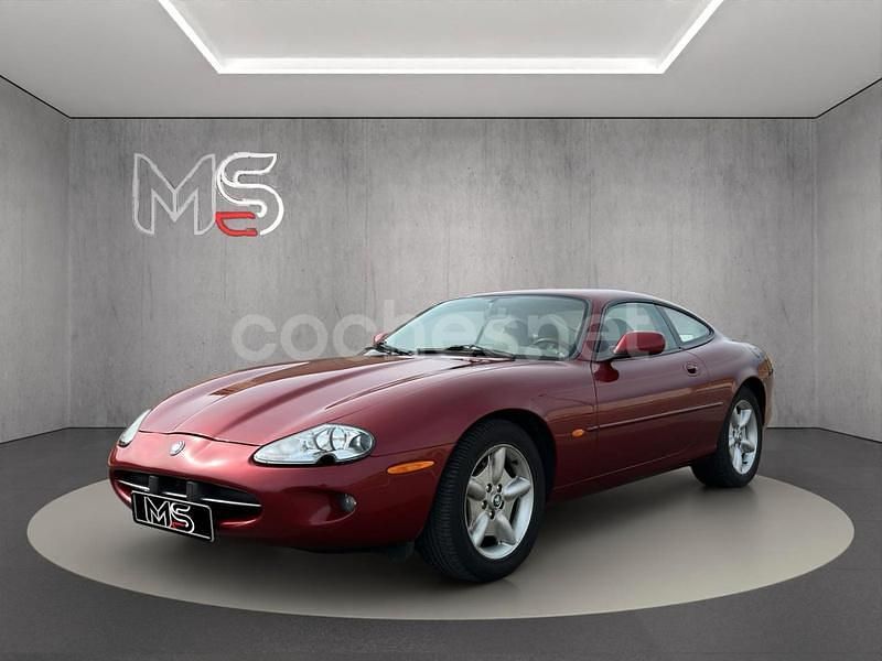 Rojo Usado 1999 Jaguar XK8 Coupe | 13.199 € (Buen precio) - Imagen 1/4