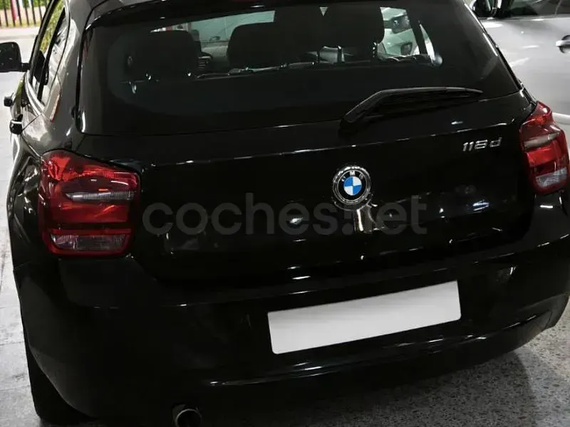 Usado BMW 118 143 CV (105 kW) 2012 Negro Utilitario