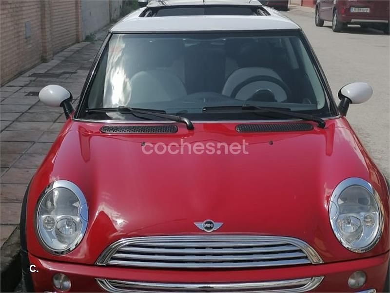 Usado Mini ONE 90 CV (66 kW) 2004 Rojo Utilitario