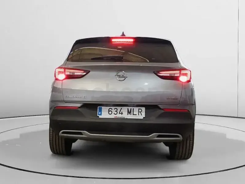 Usado Opel Grandland X Ultimate 224 CV (164 kW) 2021 Gris / plata SUV