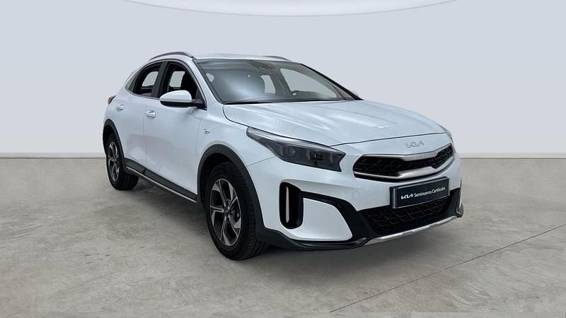Usado Kia XCeed 120 CV (88 kW) 2024 Blanco SUV