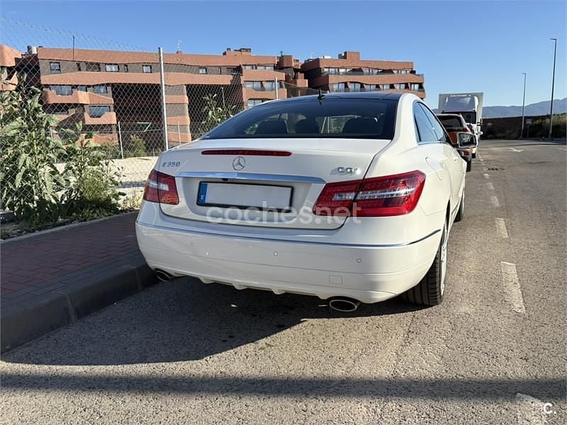 Usado Mercedes E350 292 CV (214 kW) 2010 Blanco Coupe