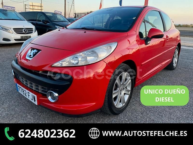 Rojo Usado 2006 Peugeot 207 Berlina | 3800 € (Precio justo) - Imagen 1/4
