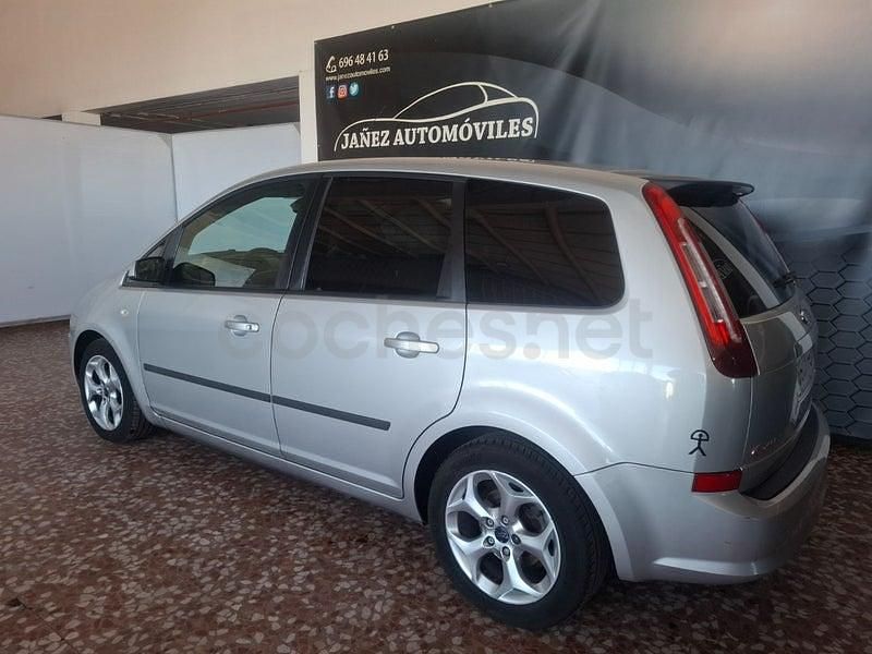 Usado Ford C-MAX Ghia 125 CV (91 kW) 2007 Gris / plata Monovolumen
