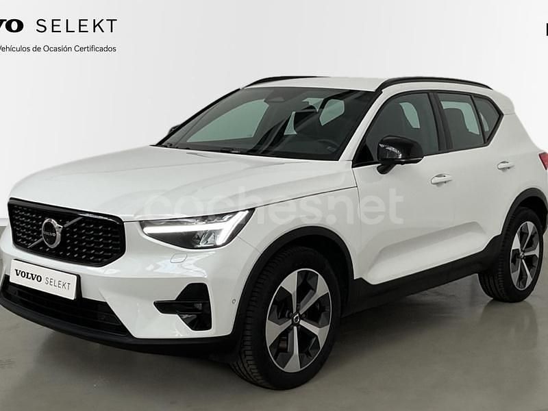 Blanco Usado 2023 Volvo XC40 Plus SUV | 37.900 € (Precio justo) - Imagen 1/4
