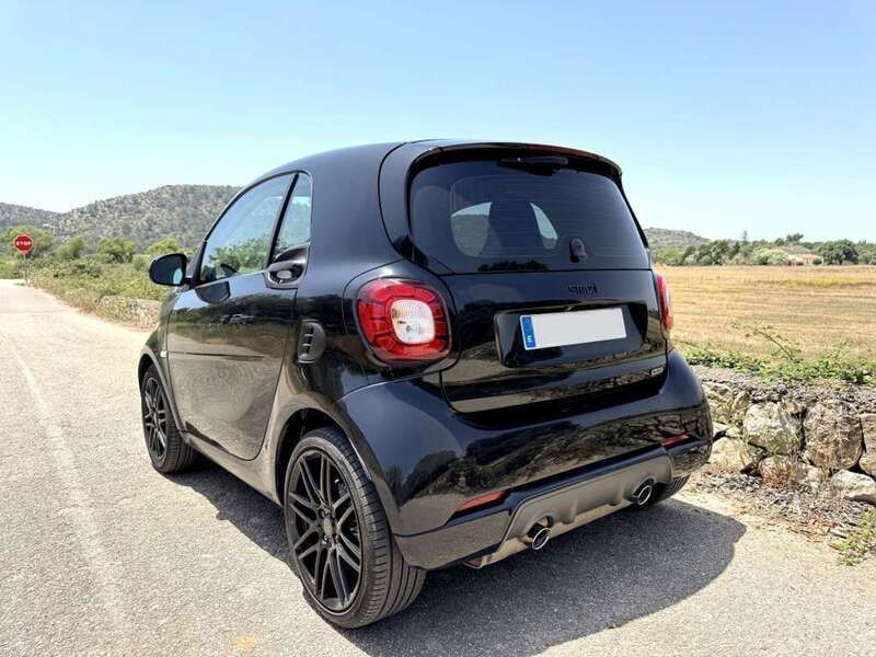 Usado Smart ForTwo Coupé Brabus 109 CV (80 kW) 2017 Negro Coupe