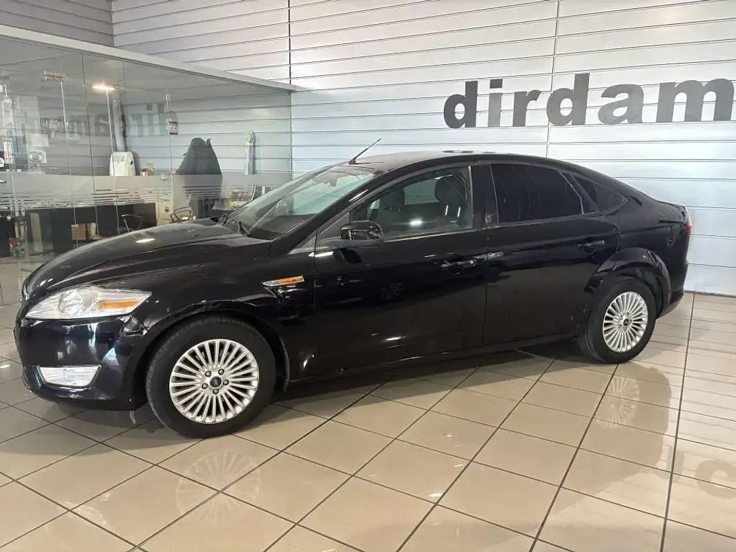 Usado Ford Mondeo Trend 140 CV (102 kW) 2007 Negro Berlina