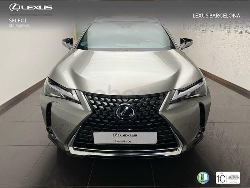 Usado Lexus UX Business Edition 184 CV (135 kW) 2022 Gris / plata SUV