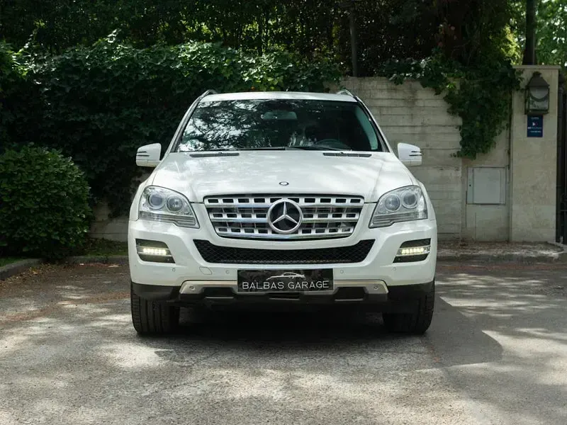 Usado Mercedes ML300 204 CV (150 kW) 2010 Blanco SUV