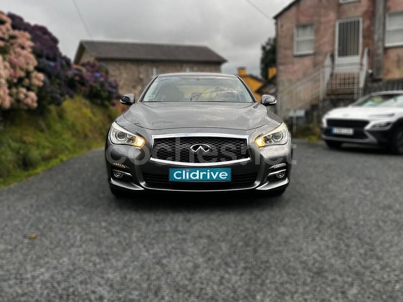Usado Infiniti Q50 170 CV (125 kW) 2014 Gris / plata Berlina