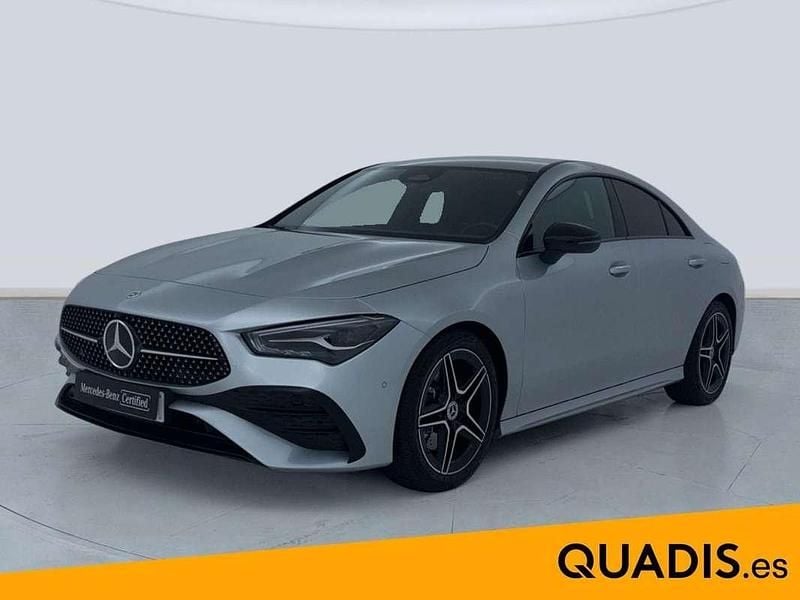 Plateado Usado 2025 Mercedes CLA200 Coupe | 37.900 € (Buen precio) - Imagen 1/4
