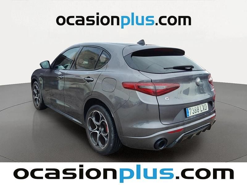 Usado Alfa Romeo Stelvio Veloce 210 CV (154 kW) 2022 Gris SUV