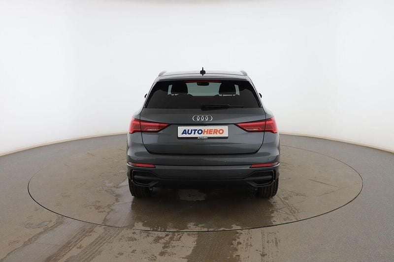 Usado Audi Q3 S-Line 190 CV (139 kW) 2025 Gris SUV