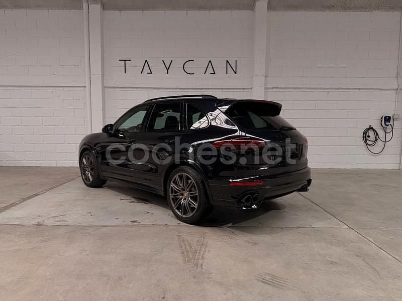 Usado Porsche Cayenne GTS 440 CV (323 kW) 2017 Negro SUV