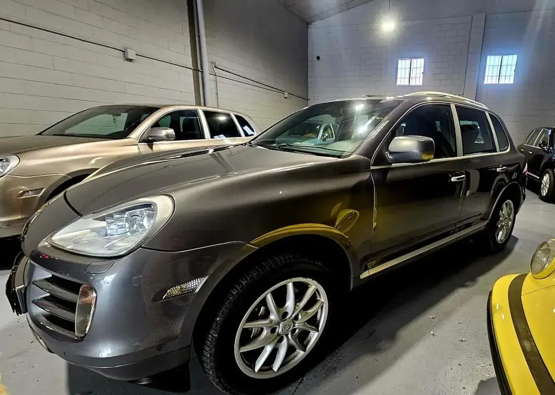 Usado Porsche Cayenne S 385 CV (283 kW) 2009 Gris / plata SUV