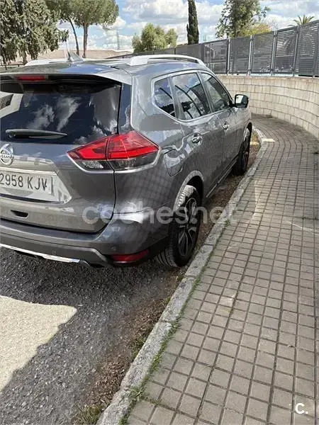 Usado Nissan X-Trail Tekna 130 CV (95 kW) 2018 Gris / plata SUV