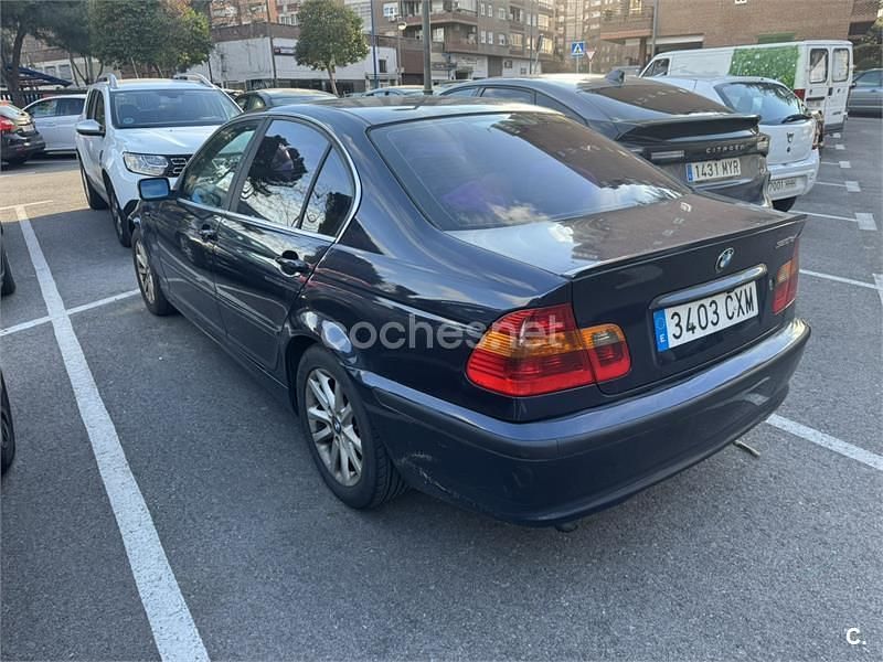 Usado BMW 320 150 CV (110 kW) 2004 Azul Berlina