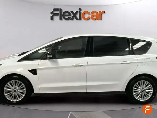 Usado Ford S-MAX Trend 120 CV (88 kW) 2016 Blanco Monovolumen