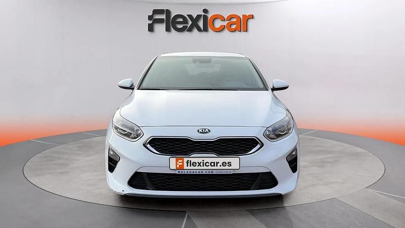 Usado Kia Ceed 120 CV (88 kW) 2021 Blanco Utilitario