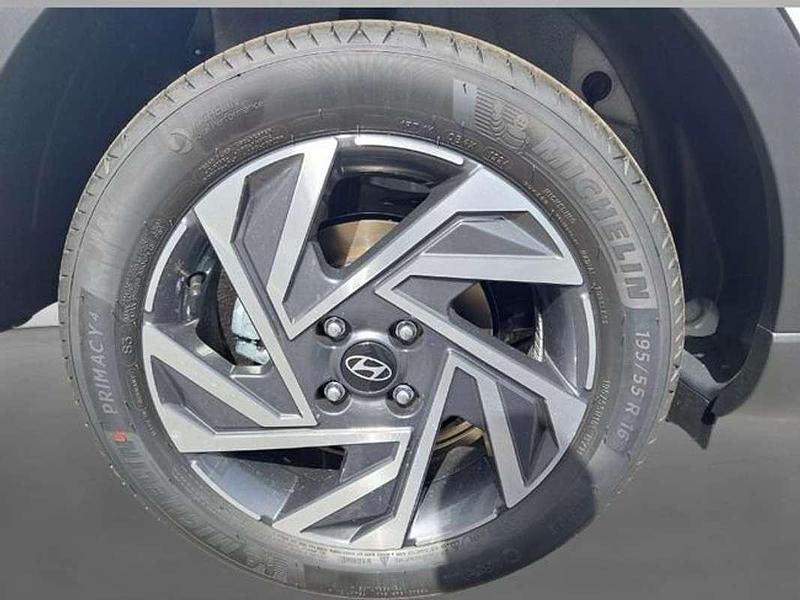 Usado Hyundai Bayon 101 CV (74 kW) 2024 Negro SUV