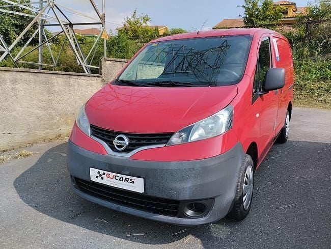 Rojo Usado 2010 Nissan NV200 Monovolumen | 12.900 € (Buen precio) - Imagen 1/4