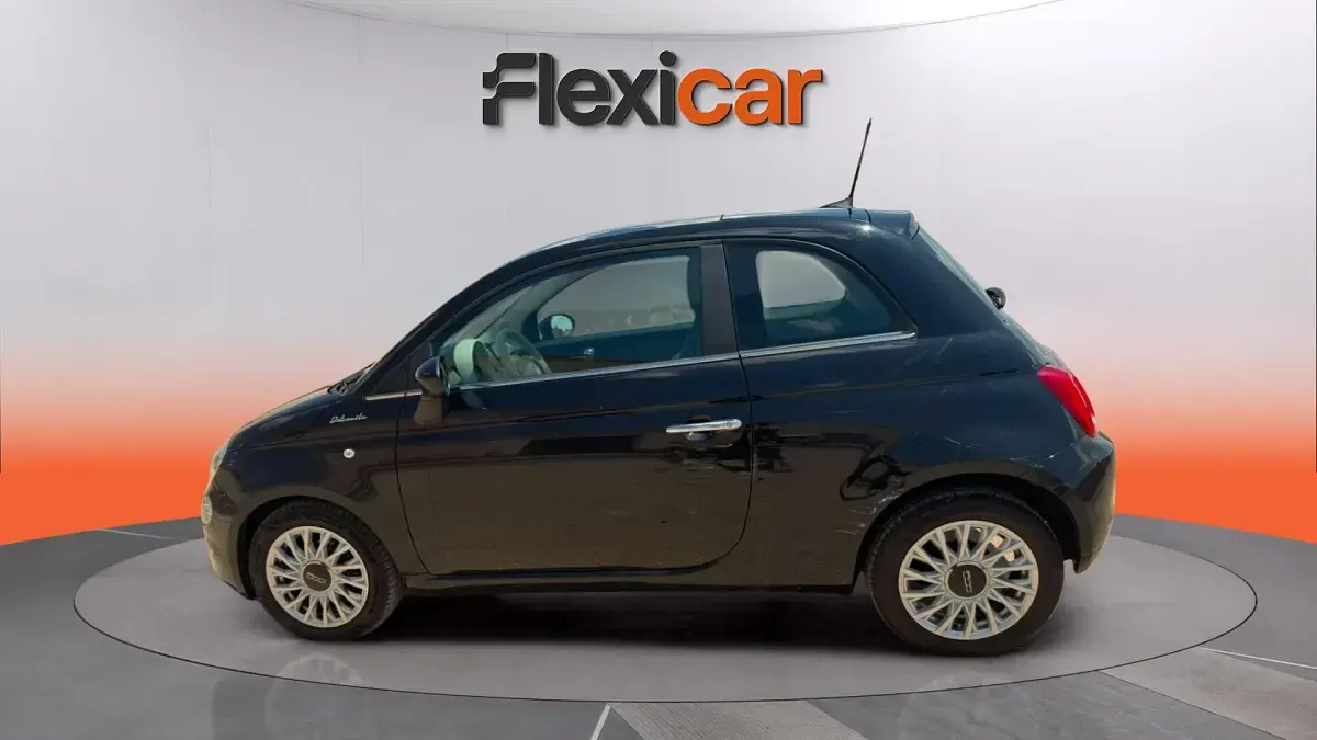 Usado Fiat 500 Dolcevita 71 CV (52 kW) 2021 Negro Berlina