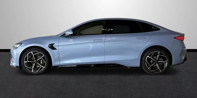 Nuevo BYD Seal Design 230 kW (313 CV) 2025 Azul claro Berlina