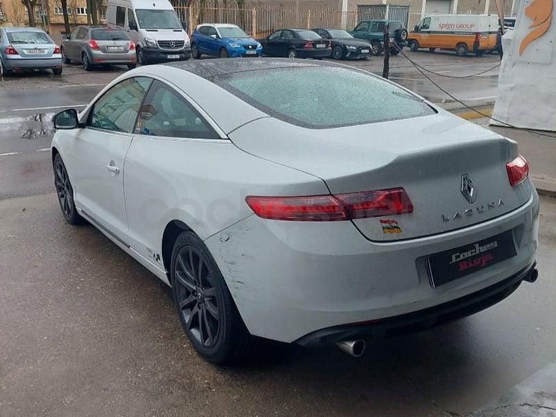 Usado Renault Laguna Coupé GT 241 CV (177 kW) 2012 Blanco Coupe