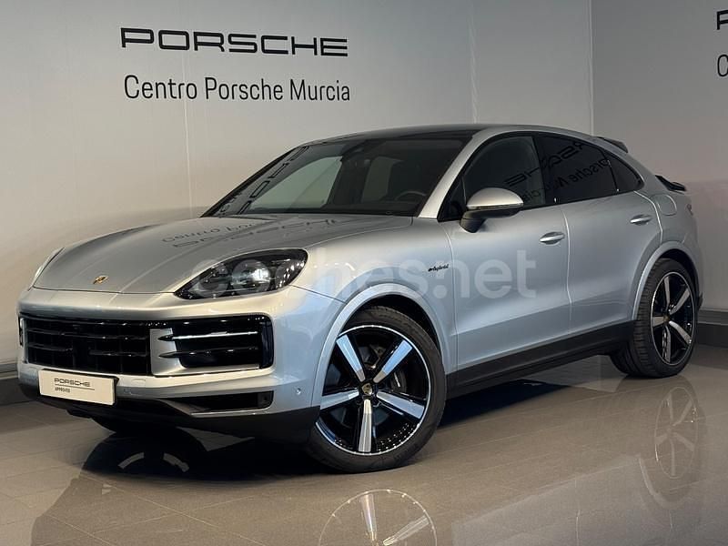 Gris / plata Usado 2024 Porsche Cayenne SUV | 118.900 € - Imagen 1/4