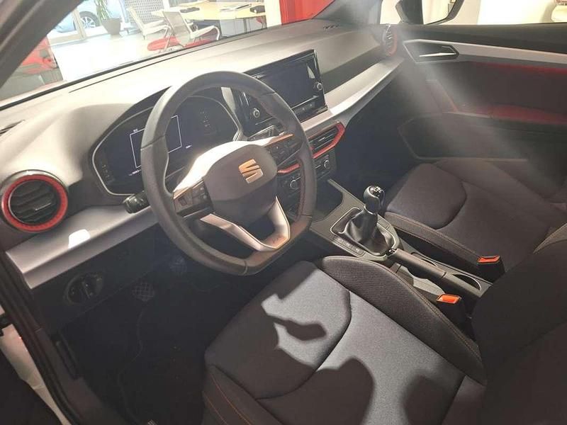 Usado Seat Ibiza FR 116 CV (85 kW) 2024 Blanco Utilitario
