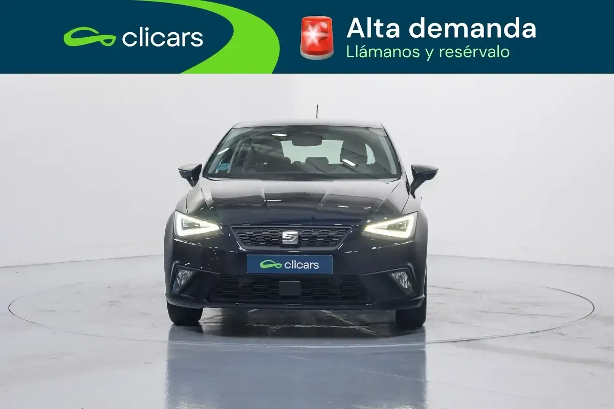 Usado Seat Ibiza Style 110 CV (80 kW) 2022 Negro Utilitario