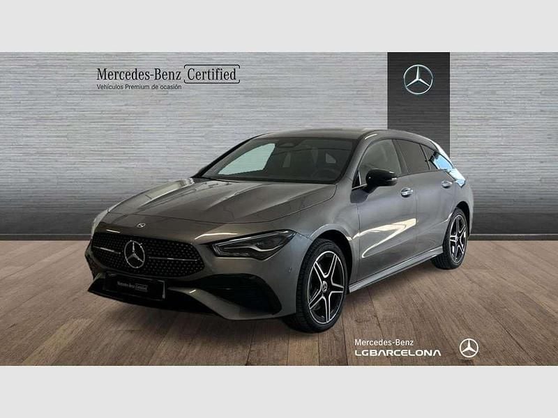 Blanco Usado 2024 Mercedes CLA250e Shooting Brake Familiar | 39.900 € (Precio justo) - Imagen 1/4