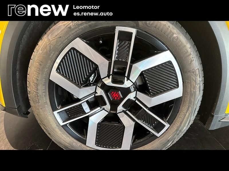 Usado Renault R5 Techno 110 kW (150 CV) 2025 Amarillo Utilitario