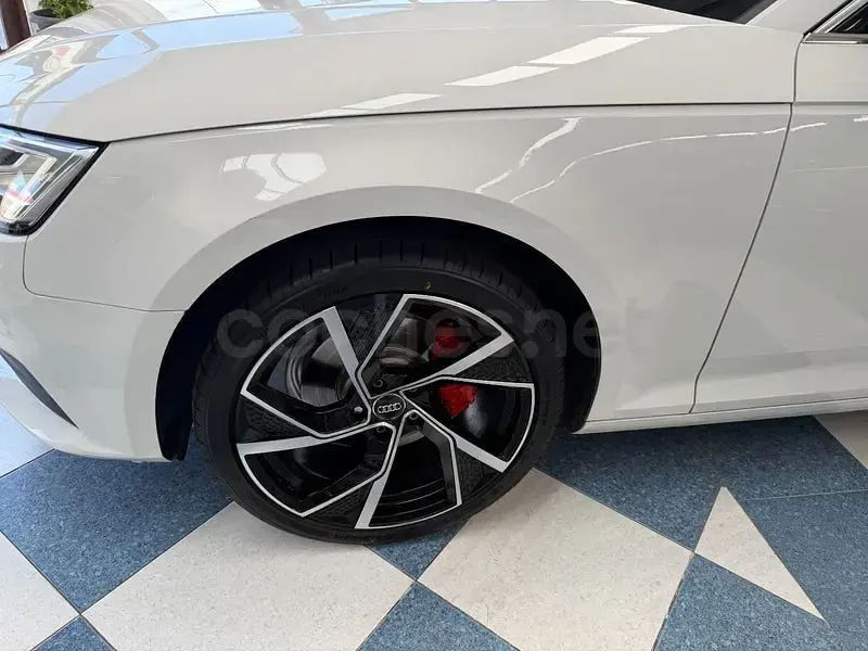 Usado Audi A4 S-Line 150 CV (110 kW) 2019 Blanco Berlina