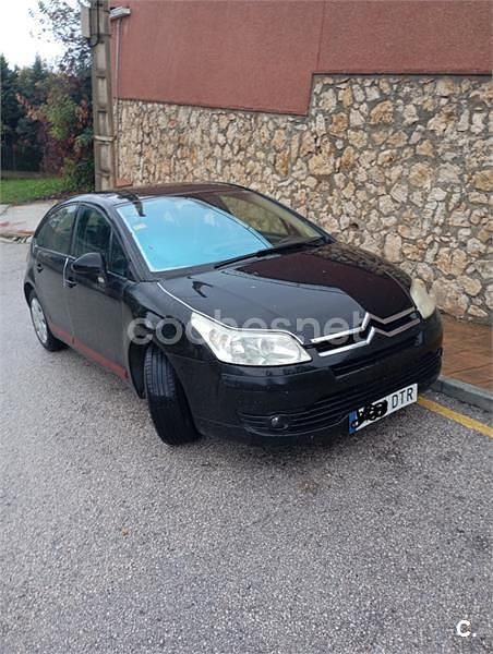 Usado Citroën C4 VTR Sport 92 CV (67 kW) 2005 Negro Berlina