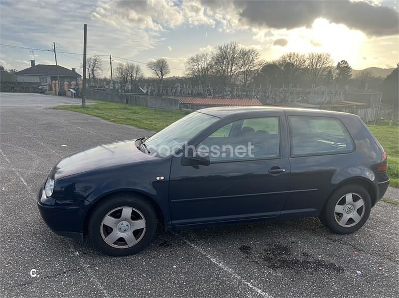Usado VW Golf III Match 100 CV (73 kW) 1998 Azul Berlina